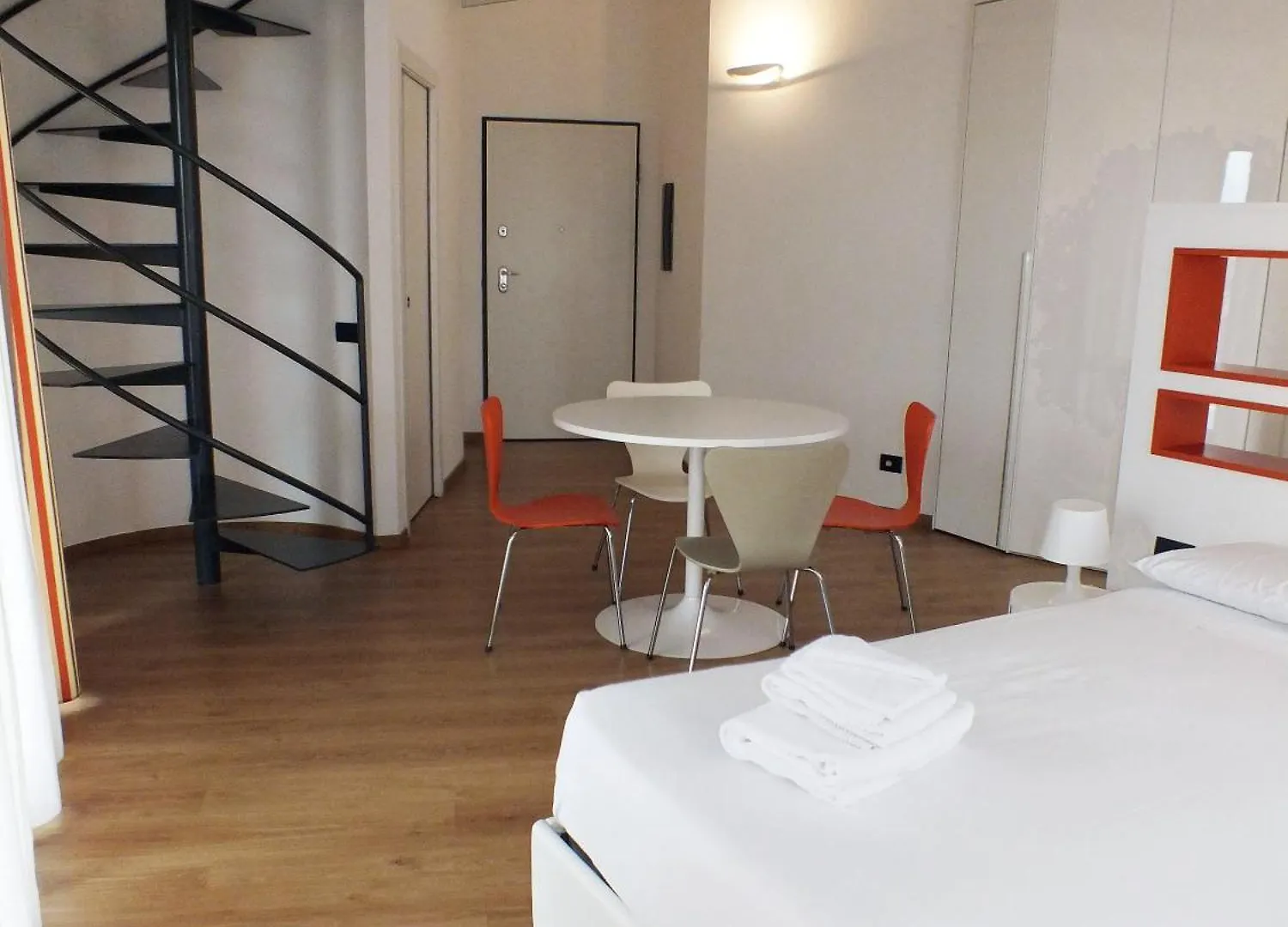 Bb Hotels Aparthotel Isola Milan Italy