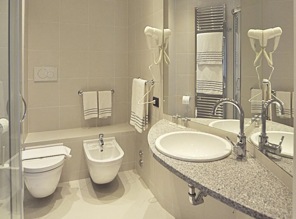 **  Bb Hotels Aparthotel Isola Milan Italy