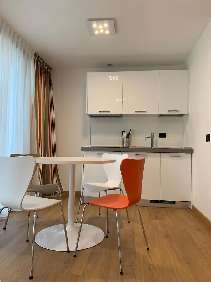 Bb Hotels Aparthotel Isola Milan 2*,