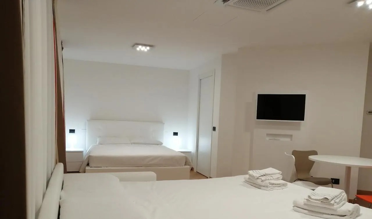 Bb Hotels Aparthotel Isola Milan 2*,  Italy